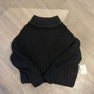FREE PEOPLE SMALL SWEATER